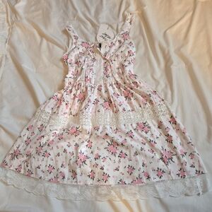 Elegant Floral Lace Mini Dress